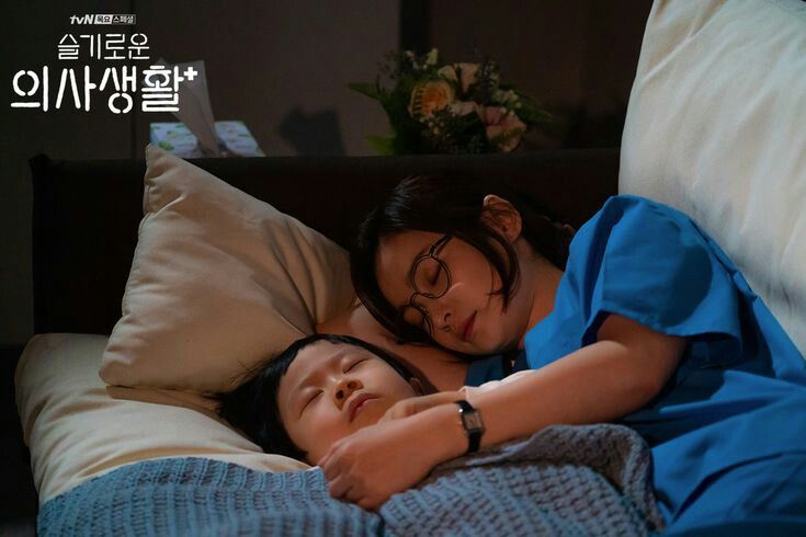 Akankah Chae Song Hwa Menjadi Ibunya Uju di Hospital Playlist 2? (@tvndrama.official)