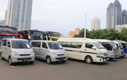 Mobil travel gelap yang terjaring Polda Metro Jaya tahun lalu (dok. humas polda metro jaya. dimuat beritasatu.com)