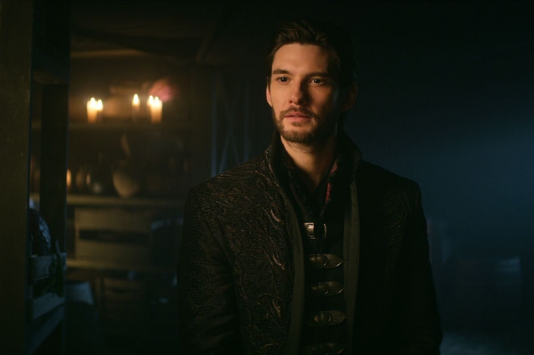 Ben Barnes (The Darkling) di series Netflix Shadow & Bone. | Netflix