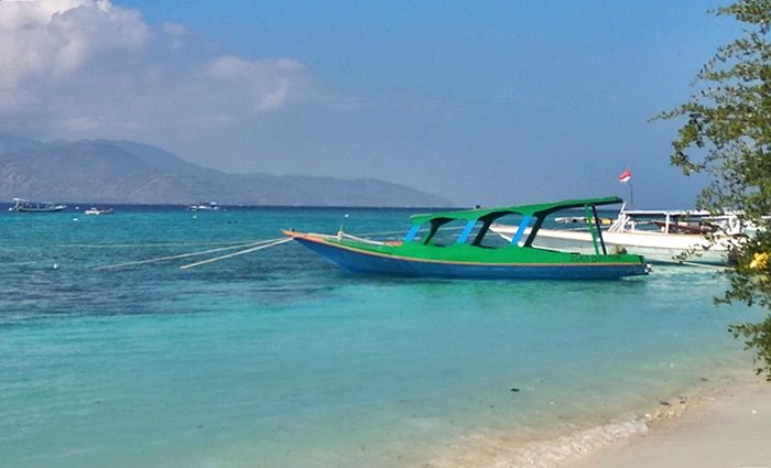 Mindfulness, penerimaan bahwa dunia pariwisata sedang 'tiarap' dulu. Insha Allah akan ada hari, semua kembali normal. Aamiin. Dokpri - hari cerah di Gili Trawangan Lombok.