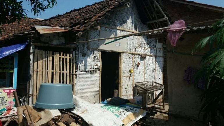 Rumah Tidak Layak Huni Kelurahan Blindungan (Sumber : Sketsaonline.com)