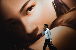 Ciri wanita anggun menurut pria sejati - Photo by Ryoji Iwata on Unsplash