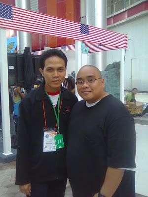 Foto bersama Saykoji di acara Pesta Blogger 2010 (Dok. Pribadi)