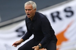 Jose Mourinho, pelatih anyar AS Roma (Foto: AFP via Kompas).