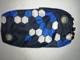 Masker dengan desain logo Inter Milan. Dok. Ozy V. Alandika
