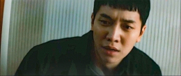 Penggemar menyebut akting Lee Seung Gi sangat totalitas sebagai Jung Bareum (tvN)