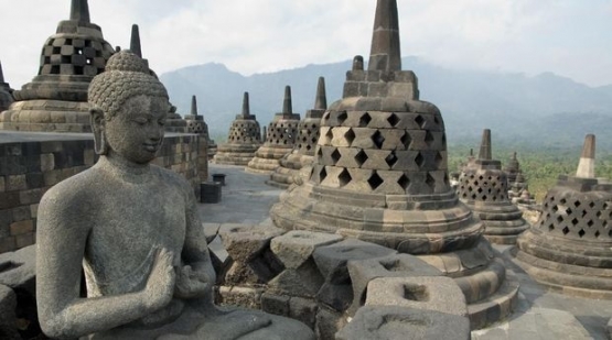 Arca Buddha di Sejarah Candi Borobudur (Sumber: iStockphoto)