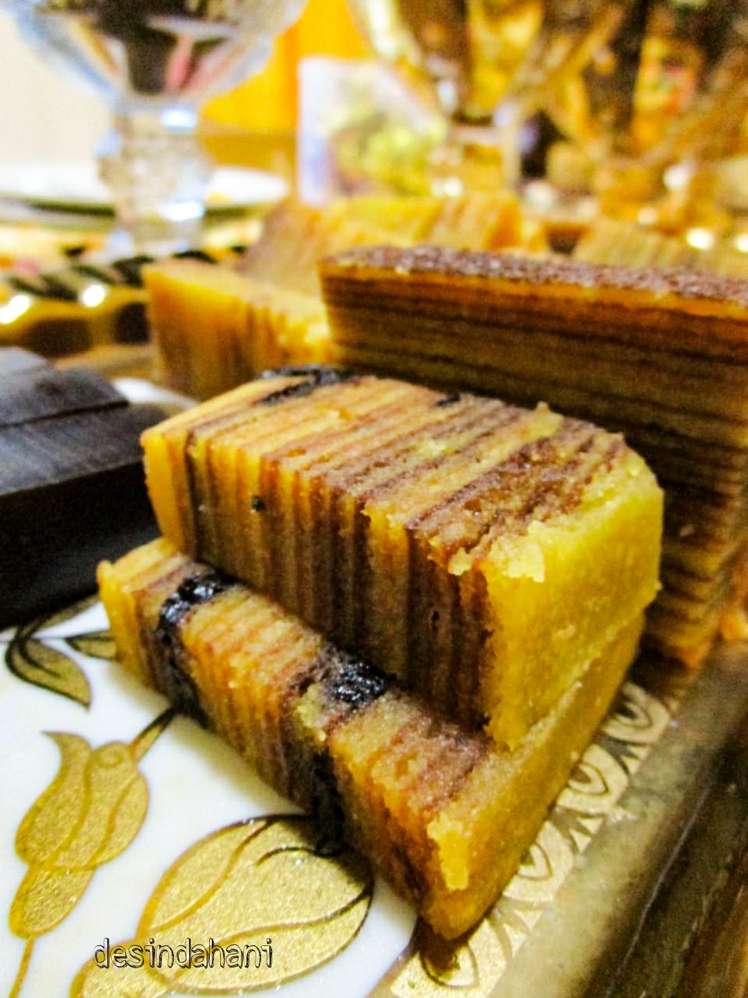 Kue lapis susu khas Palembang (sumber: dokumentasi pribadi penulis)