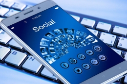 Media sosial (foto dari pixabay.com)