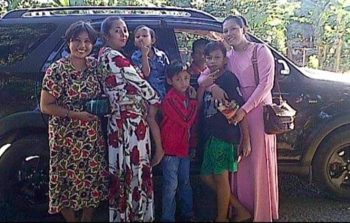 Dok.pri Saya, Mba Dani, keponakan dan Kaka Ipar Perempuan .foto saat kumpul lebaran sebelum pandemi