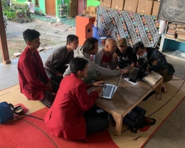 Edukasi dan Pelatihan Branding Digital bersama pengasuh Republik Gubuk Foto: Humas PMM Republik Gubuk