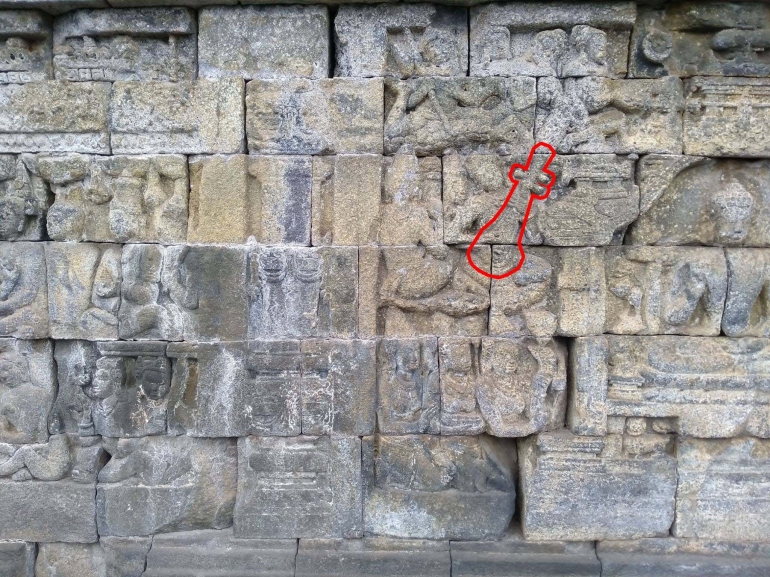 Alat musik berdawai di Candi Borobudur (Dok. Didno)