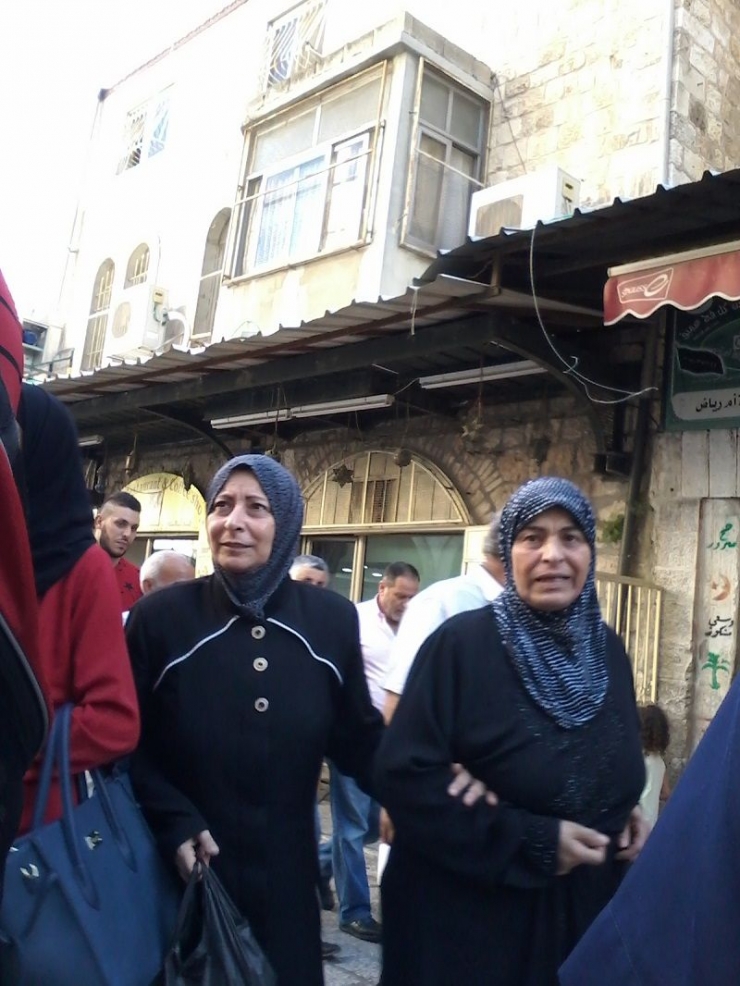 Suasana pasar di Yerusalem, ada pula warga muslim - dokpri