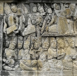 Relief Alat Musik di Candi Borobudur. Sumber: Twitter PSTK ITB