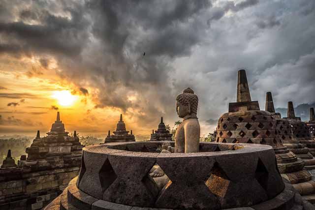 Puncak Candi Borobudur