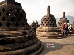 Stupa berlubang (Dokumentasi Mawan Sidarta) 