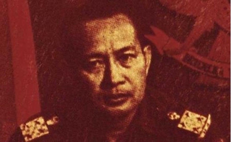 Topeng Gajah Mada, 32 Tahun Soeharto, dan Wangsit yang Tak Terlaksanakan (historia.id)