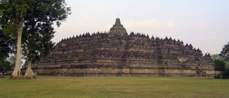 Candi Borobudur yang terletak di Magelang, Jawa Tengah. Sumber gambar: Jan-Pieter Nap/wikimedia.org