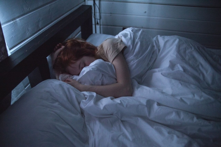 Susah Tidur karena Begadang: Penyebab, Bahaya, dan Cara Alami Mengatasinya (Pexels)
