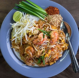 Pad Thai adalah masakan nasional dari Thailand | Foto milik Takeaway