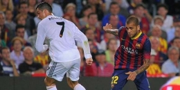 Nutmeg Dani Alves ke Ronaldo | 101gg - Bola.net