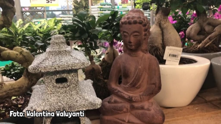 Foto: Patung Buddha di toko tanaman di Belanda-dokpri