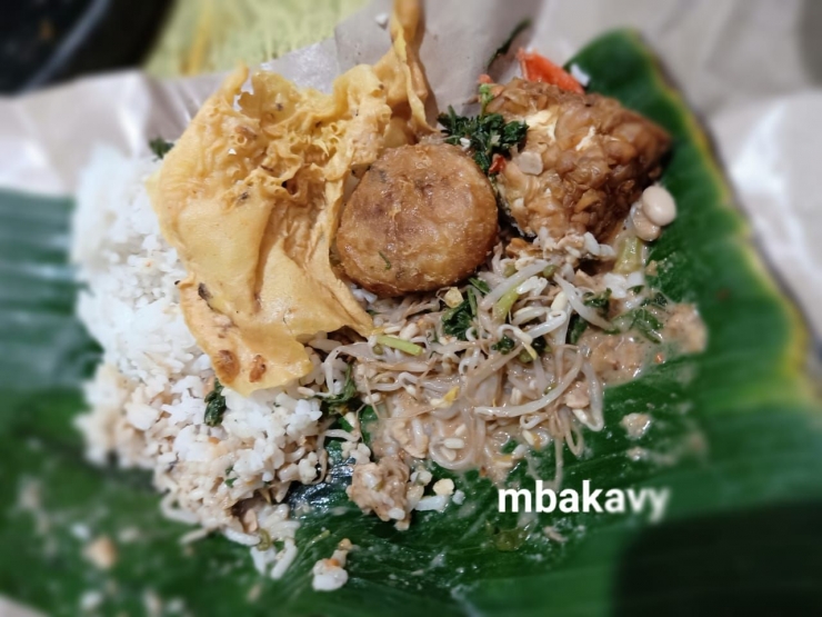 Pecel Tumpang, Membawa Kuliner Kenangan Dari Blitar Ke Surabaya (dokumen pribadi)