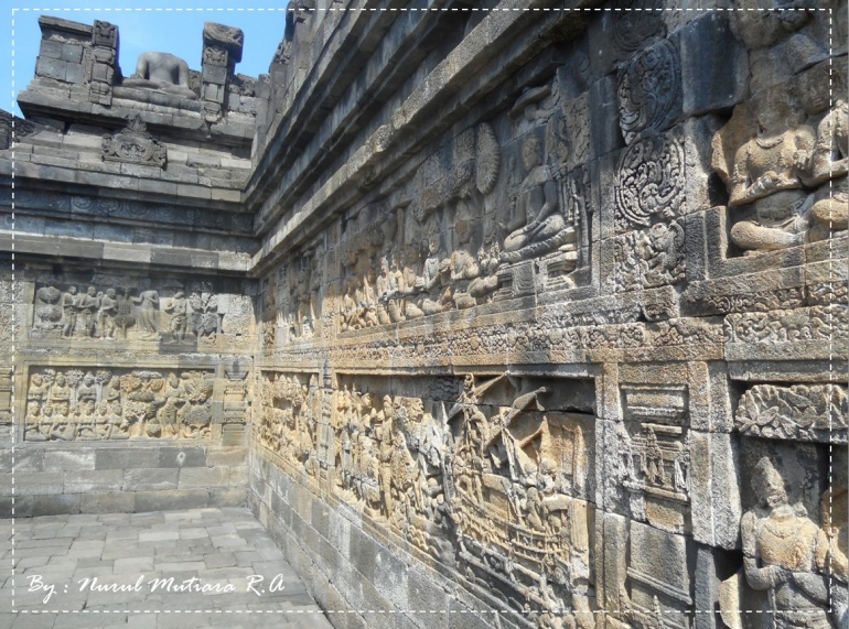Sudut-sudut Borobudur yang memiliki relief dengan berbagai cerita (Dok.Pri)