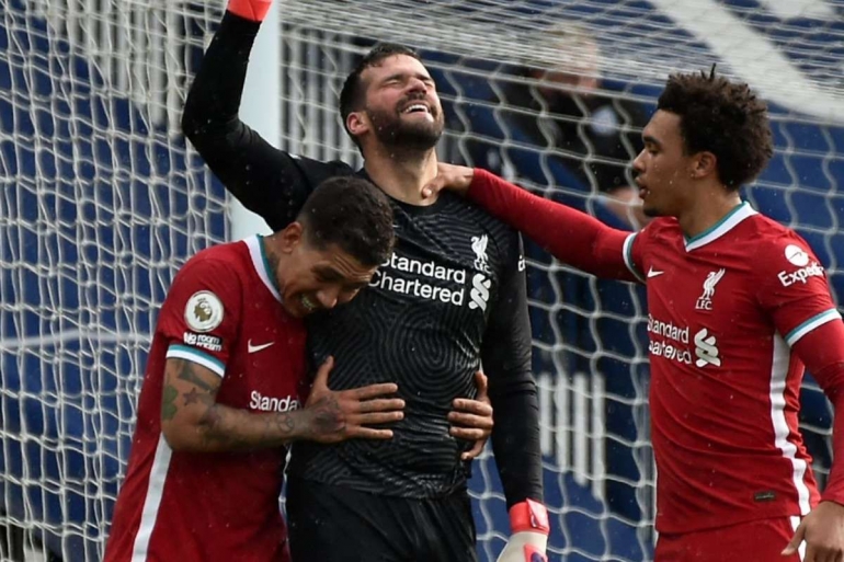 Allison Becker ciptakan gol spektakuker (goal.com)