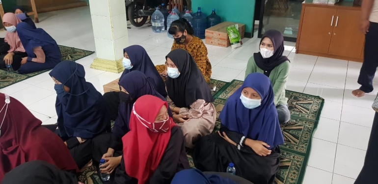 PKM dihadiri oleh peserta dari Yayasan yang mayoritas adalah Remaja Putri| Dokpri