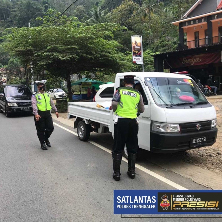 Satlantas polres trenggalek/sumber: twitter.com/1@trenggalek