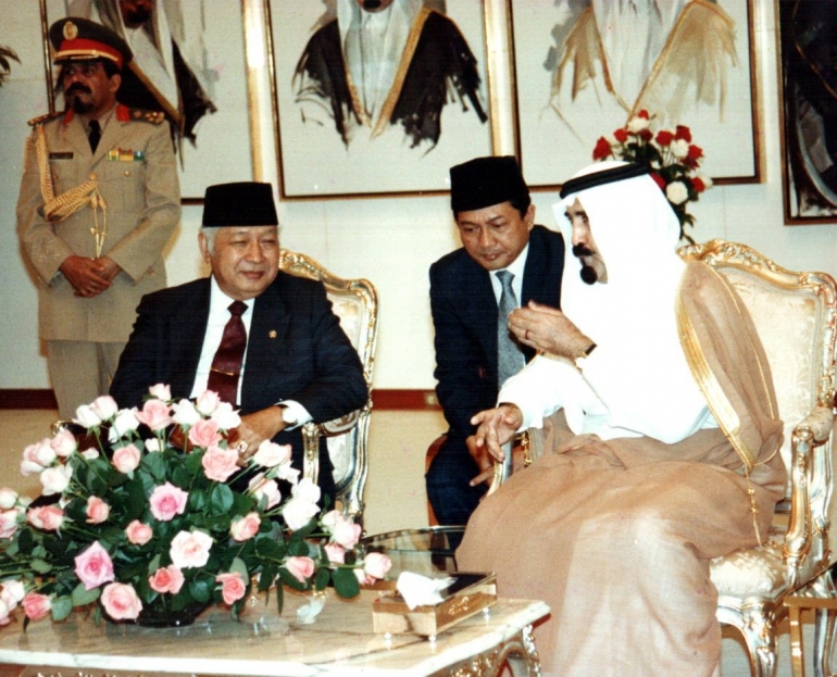 Mendampingi Presiden RI ke-2 H. M. Soeharto (Dokpri) 