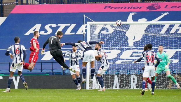 Gol Alisson Becker, sumber : https://akcdn.detik.net.id/