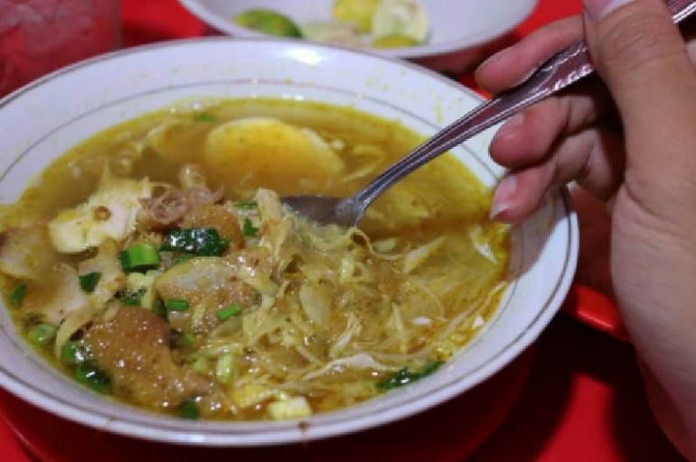 Soto Madura yang mirip dengan soto Lamongan (Kompas.com)