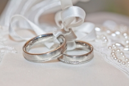 Ilustrasi cincin pernikahan (sumber gambar oleh marla66 dari Pixabay) 