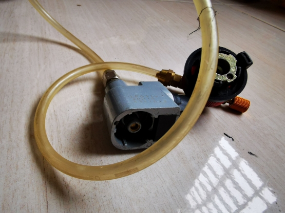 Tipe konektor tabung gas ukuran 3 kg atau lebih ke tabung ulir (dokpri)