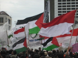Bendera Palestina dan Indonesia. Sumber Foto: ASPAC (Asia Pacific For Palestine)