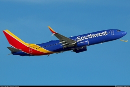 Southwest, LCC asal AS dengan warna dominan biru. Sumber: Howard Chaloner / planespotters.net