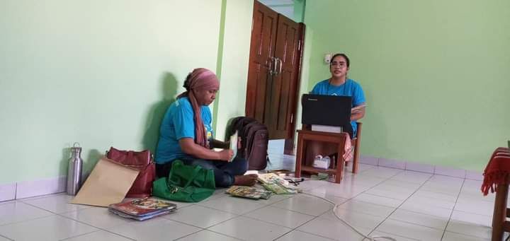 Pendamping pada Rumah Baca Sukacita - Ende. Foto: Ermelinda.