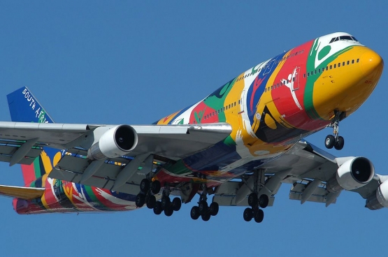 Livery dari South African Airlines untuk mengantar tim Afsel ke Olimpiade Sydney. Sumber: Tsung TsenTsan/ wikimedia