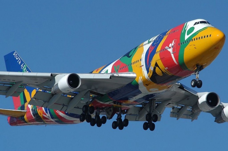 Livery dari South African Airlines untuk mengantar tim Afsel ke Olimpiade Sydney. Sumber: Tsung TsenTsan/ wikimedia
