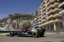 Lewis Hamilton saat sesi latihan bebas di GP Monaco. (Foto: Jiri Krenek/Mercedes-AMGF1)