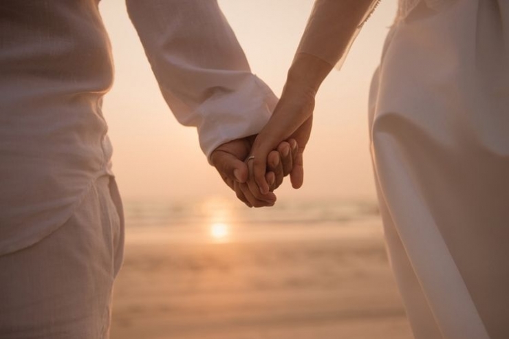 Ilustrasi pasangan menikah| Sumber: Shutterstock via Kompas.com