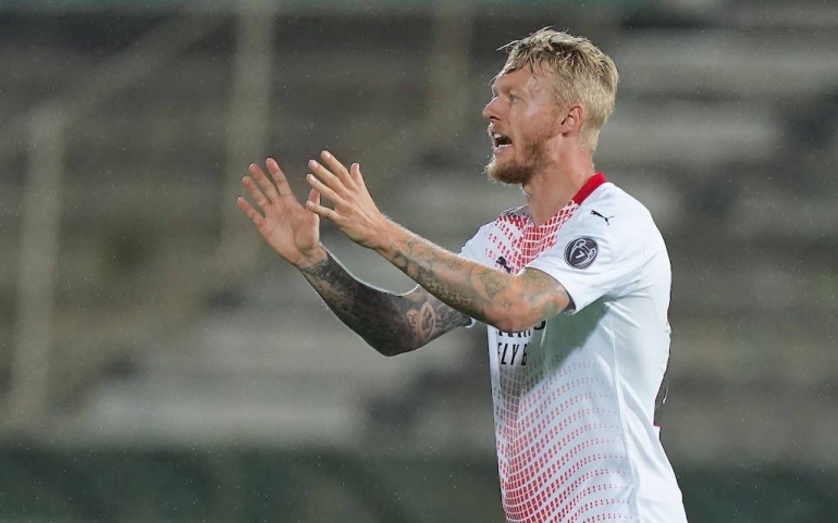 Simon Kjaer. (via sempremilan.com)