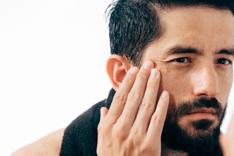 Pria juga wajib melakukan perawatan wajah|  Sumber: Thinkstockphotos via kompas.com