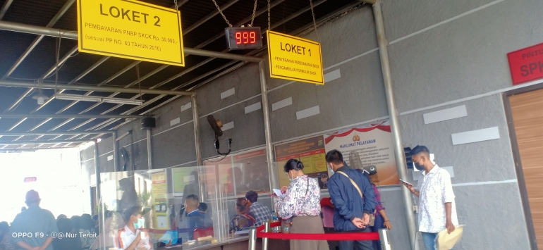 Pelayanan SKCK di kantor Polres Metro Bekasi Kota (foto Nur Terbit)
