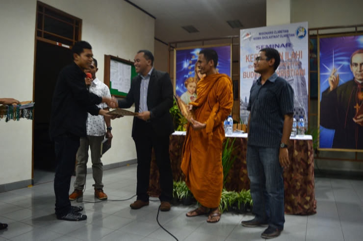 Seminar dialog antar-agama di Wisma Skolastikat Claretian Yogyakarta. Foto: Dok. Pribadi Kristianto Naku.