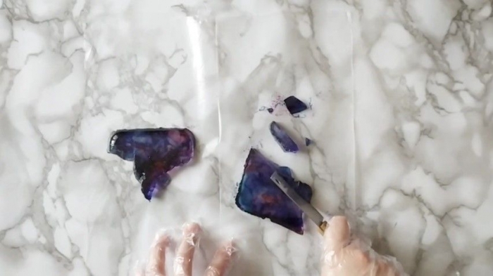 Potong agar-agar seperti bentuk kristal (atau bentuk lainnya)/dokpri