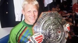 Peter Schmeichel, kiper andalan Denmark di Euro 1992. Foto manutd.com dipublikasikan kompas.tv