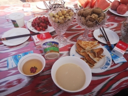 beberapa makanan khas suku Uighur Xinjiang (dokpri)